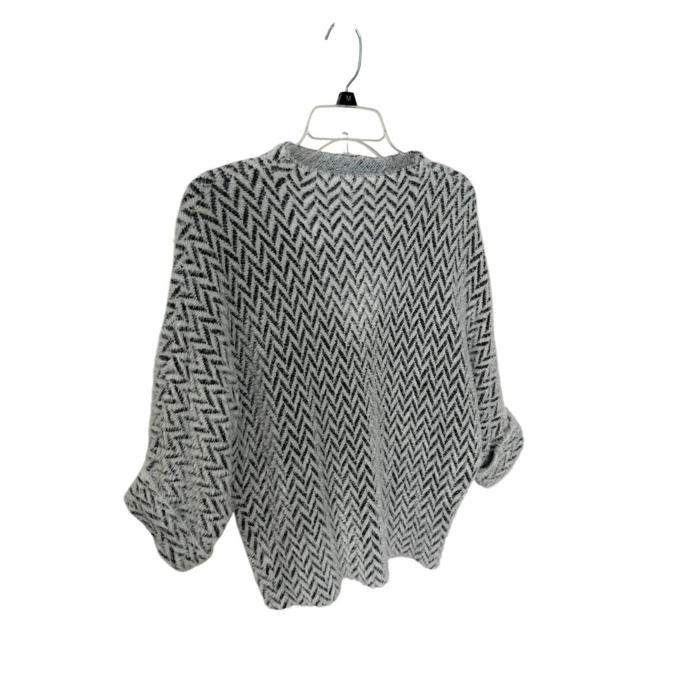 Calligraphie by anthropology gray and white sweater size small